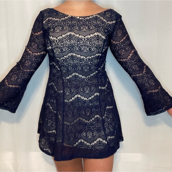 Navy blue + tan lace mini dress. Size xs. - Picture 1 of 6